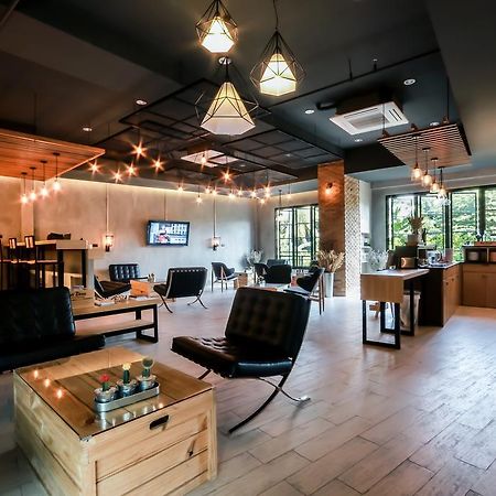 Get Zleep Premium Budget Hotel Chiang Mai Bagian luar foto